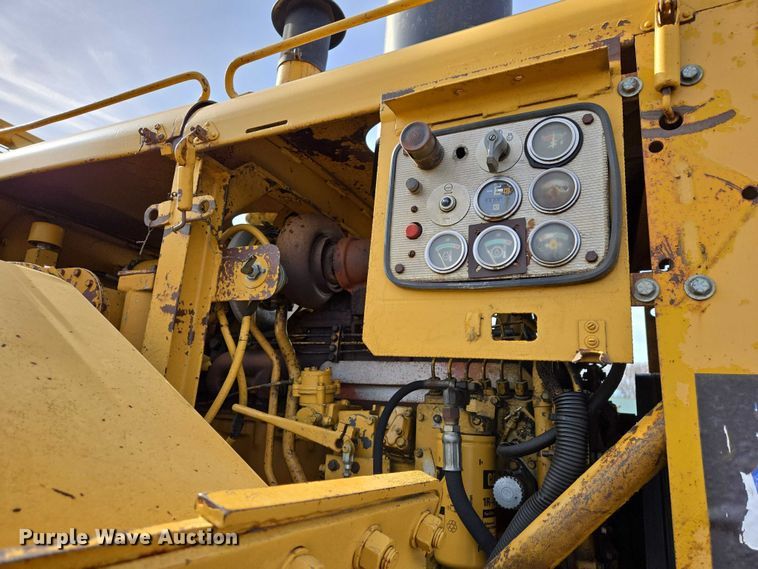 image for item EB1290 1982 Caterpillar 627B conventional scraper 