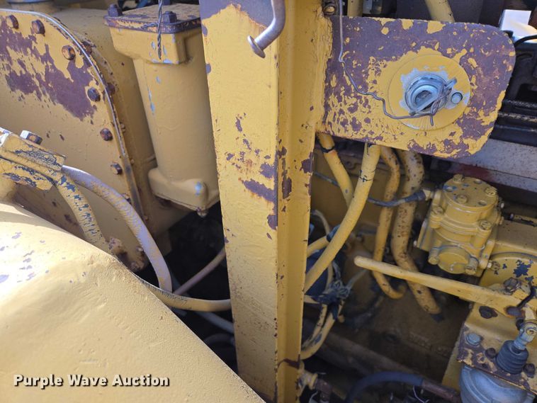 image for item EB1290 1982 Caterpillar 627B conventional scraper 