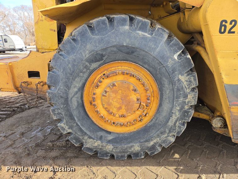 image for item EB1290 1982 Caterpillar 627B conventional scraper 