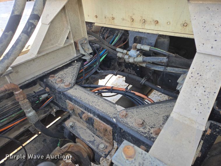 image for item EB1291 2001 Kenworth W900 semi truck