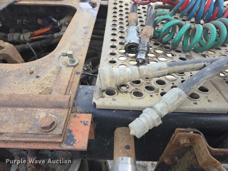 image for item EB1291 2001 Kenworth W900 semi truck