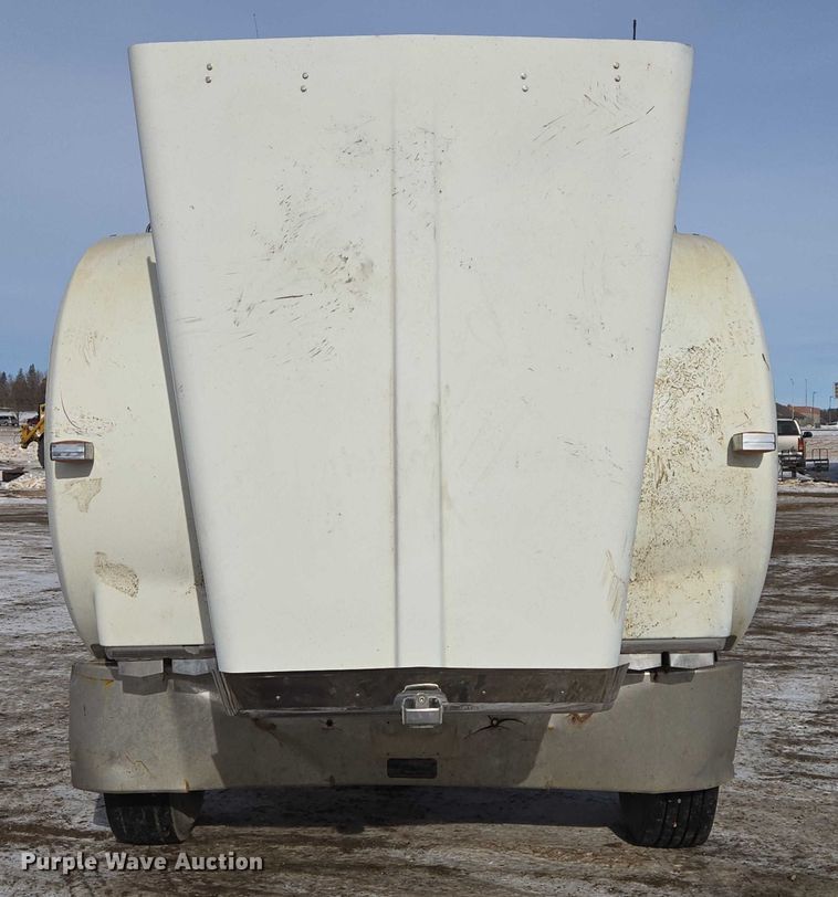 image for item EB1291 2001 Kenworth W900 semi truck