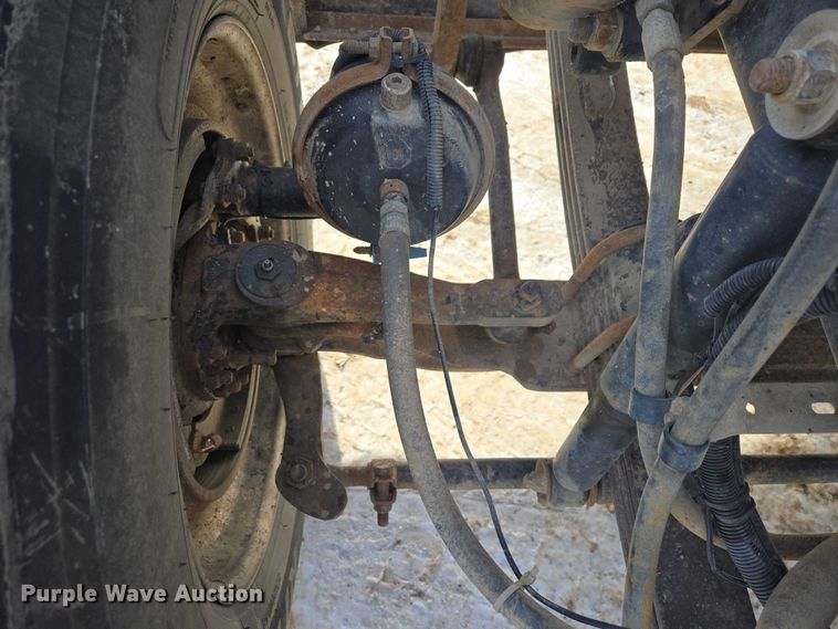 image for item EB1291 2001 Kenworth W900 semi truck