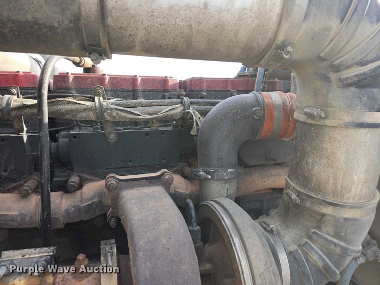 image for item EB1291 2001 Kenworth W900 semi truck