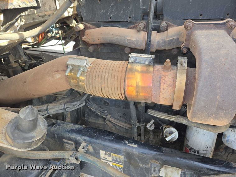 image for item EB1291 2001 Kenworth W900 semi truck