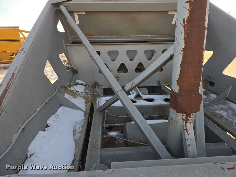 image for item EB1292 1999 Trail King TK54BDU-284 bottom dump trailer