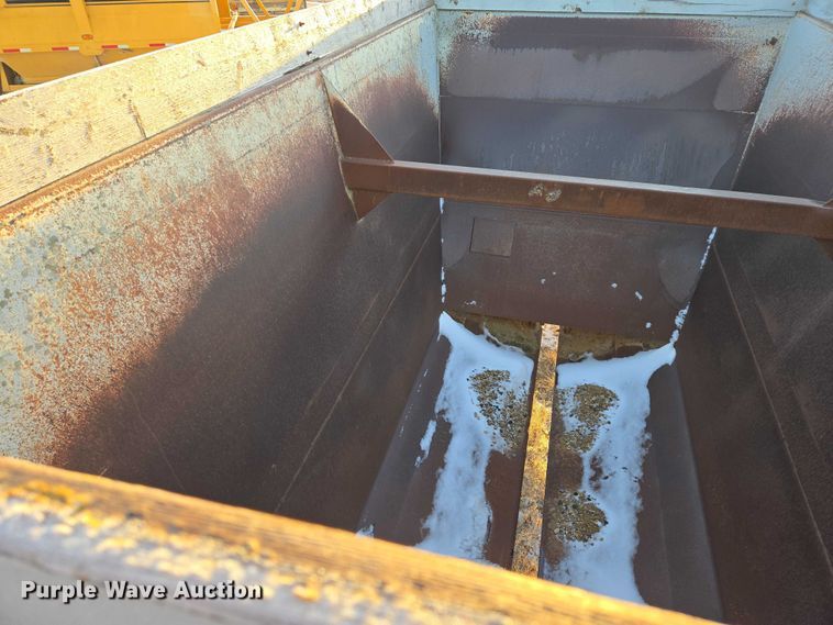 image for item EB1292 1999 Trail King TK54BDU-284 bottom dump trailer