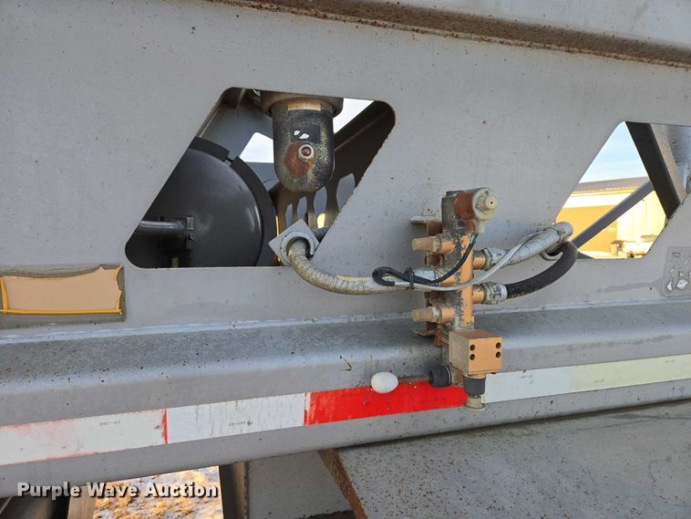 image for item EB1292 1999 Trail King TK54BDU-284 bottom dump trailer