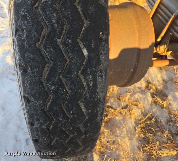 image for item EB1292 1999 Trail King TK54BDU-284 bottom dump trailer