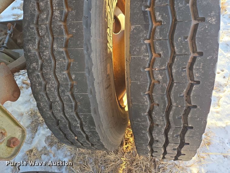 image for item EB1292 1999 Trail King TK54BDU-284 bottom dump trailer