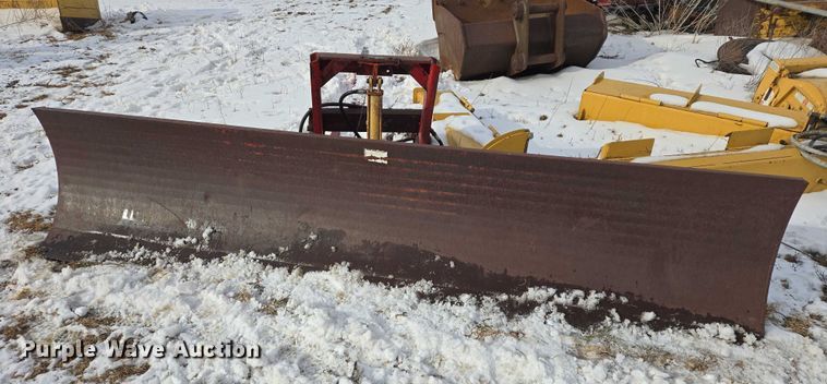 image for item EB1295 Renn 770 snow plow