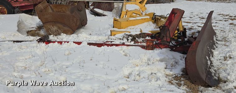 image for item EB1295 Renn 770 snow plow