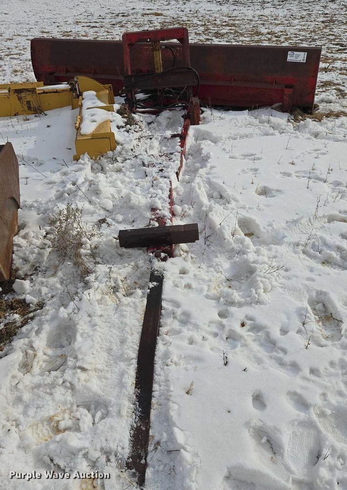 image for item EB1295 Renn 770 snow plow