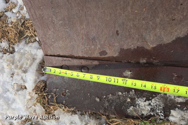 image for item EB1295 Renn 770 snow plow