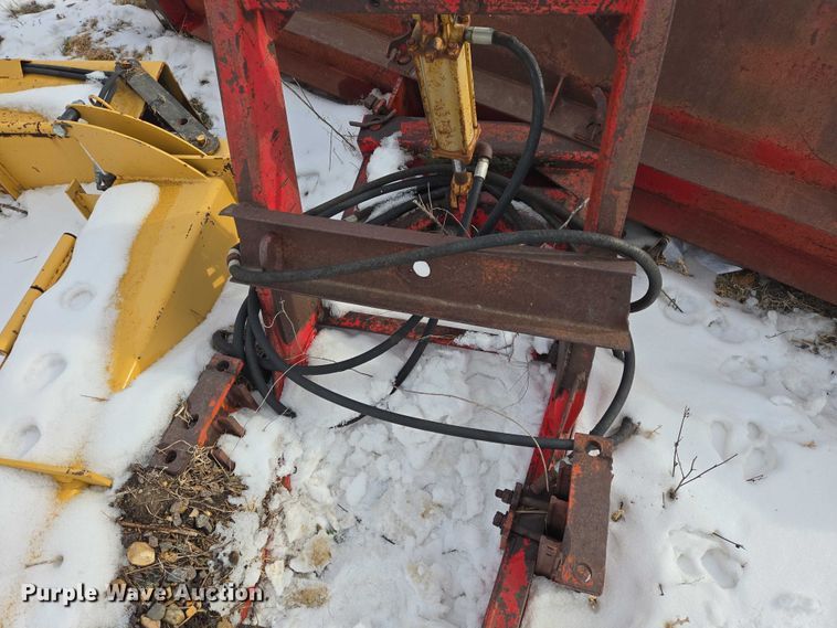 image for item EB1295 Renn 770 snow plow