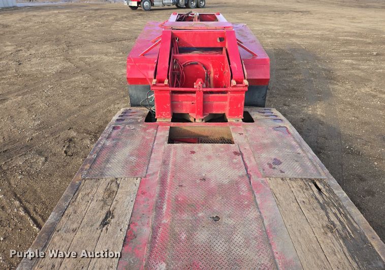 image for item EB1297 2012 Globe Trailer Manufacturing lowboy equipment trailer