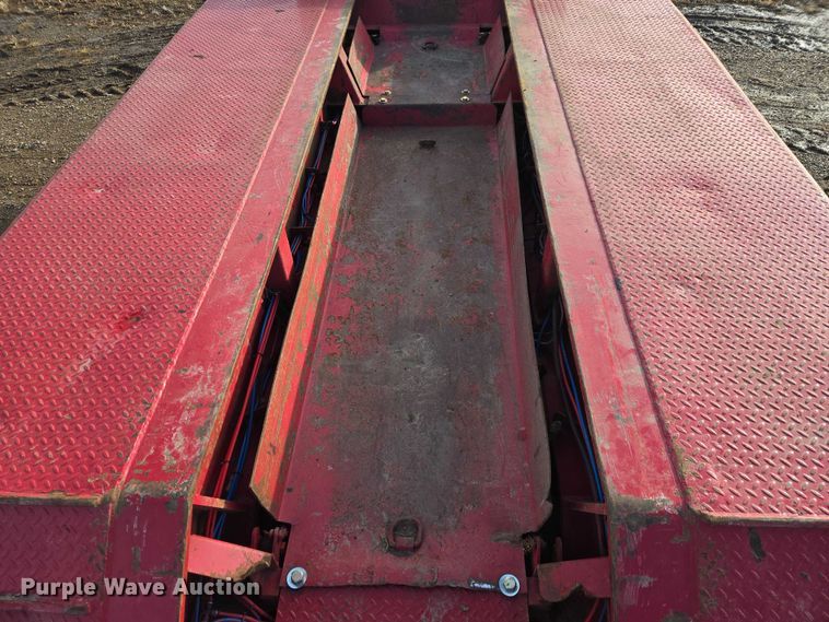 image for item EB1297 2012 Globe Trailer Manufacturing lowboy equipment trailer