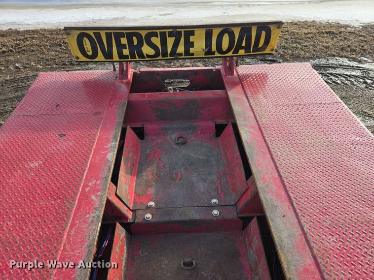 image for item EB1297 2012 Globe Trailer Manufacturing lowboy equipment trailer