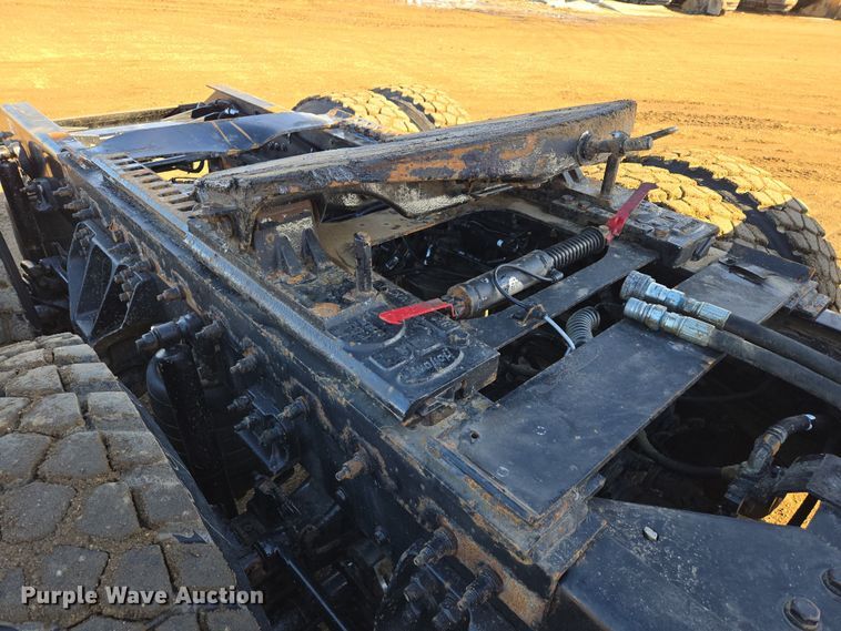 image for item EB1298 2021 Kenworth T800 semi truck