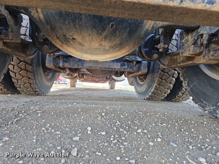 image for item EB1298 2021 Kenworth T800 semi truck