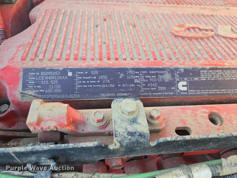 image for item EB1299 2022 Kenworth T800 semi truck