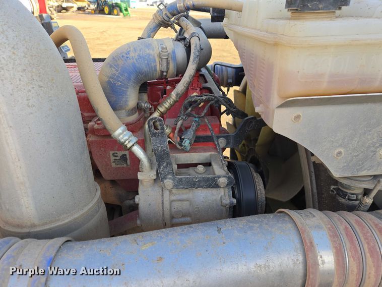 image for item EB1299 2022 Kenworth T800 semi truck