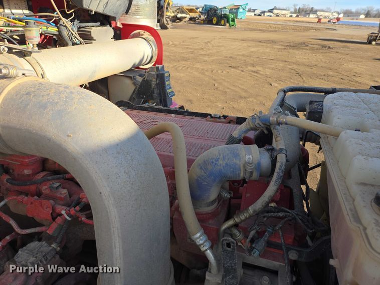 image for item EB1299 2022 Kenworth T800 semi truck