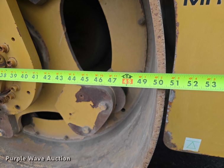 image for item EB1300 2010 Caterpillar CB-64 double drum vibratory roller