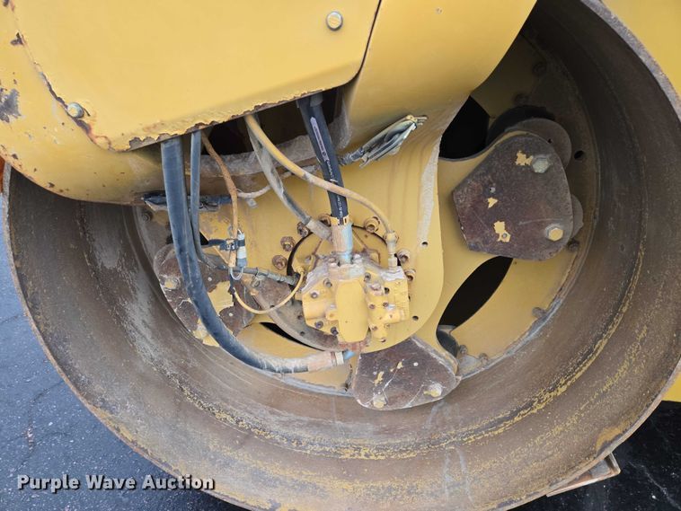 image for item EB1300 2010 Caterpillar CB-64 double drum vibratory roller