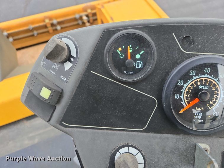 image for item EB1300 2010 Caterpillar CB-64 double drum vibratory roller