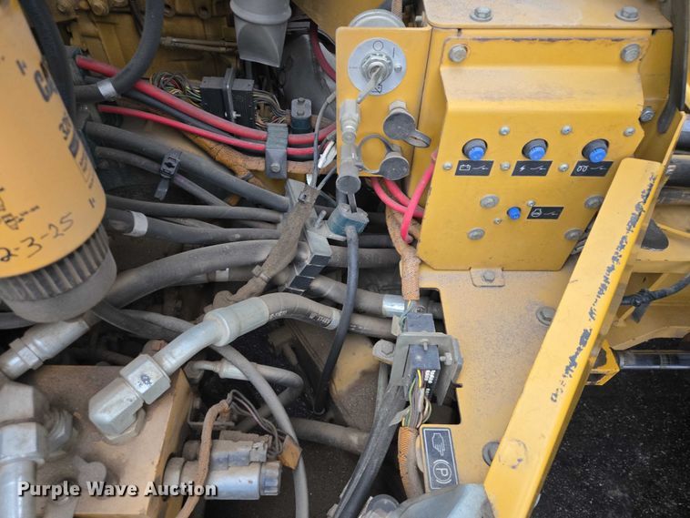 image for item EB1300 2010 Caterpillar CB-64 double drum vibratory roller