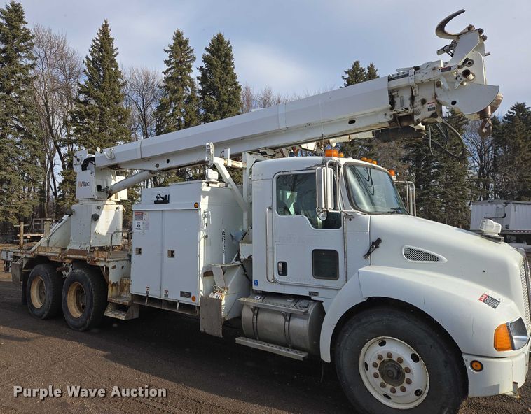 image for item EB1337 Altec D3055ATR digger derrick truck bed