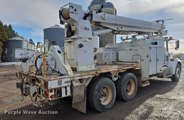 image for item EB1337 Altec D3055ATR digger derrick truck bed