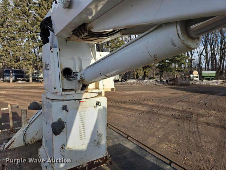 image for item EB1337 Altec D3055ATR digger derrick truck bed