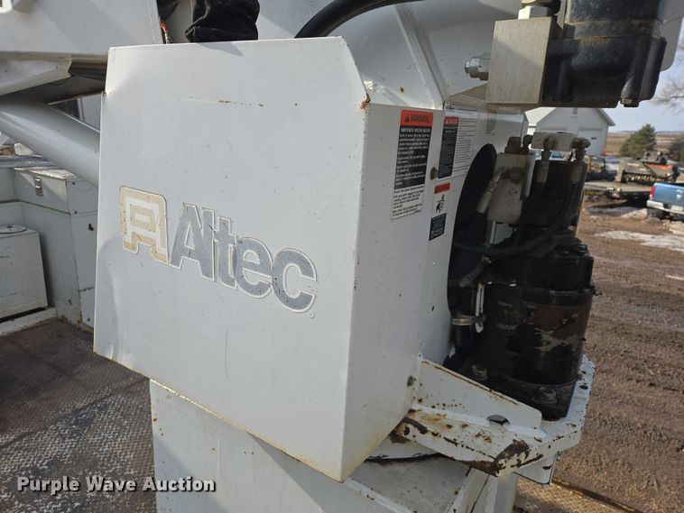 image for item EB1337 Altec D3055ATR digger derrick truck bed