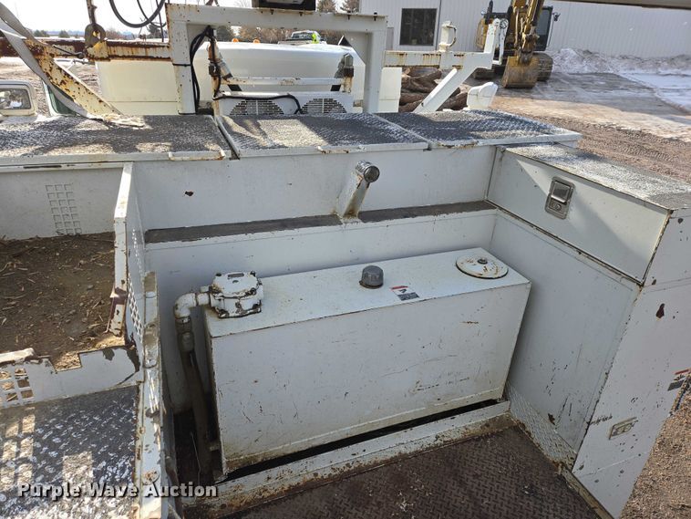 image for item EB1337 Altec D3055ATR digger derrick truck bed