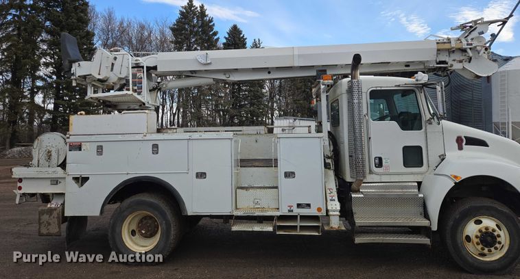 image for item EB1338 Altec DM47TR digger derrick truck bed