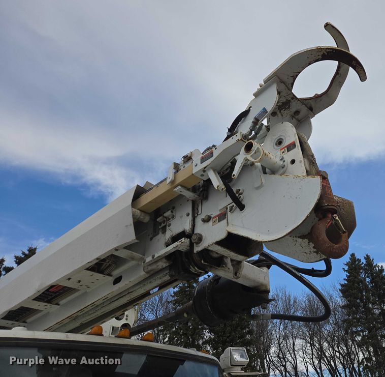 image for item EB1338 Altec DM47TR digger derrick truck bed