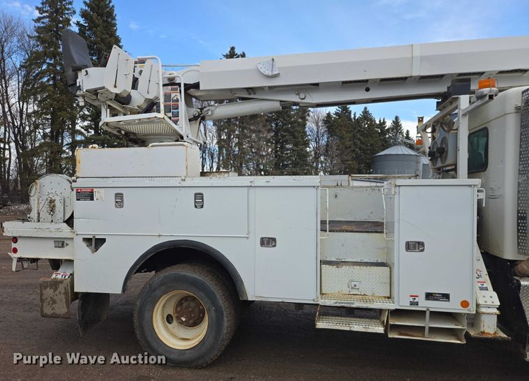 image for item EB1338 Altec DM47TR digger derrick truck bed