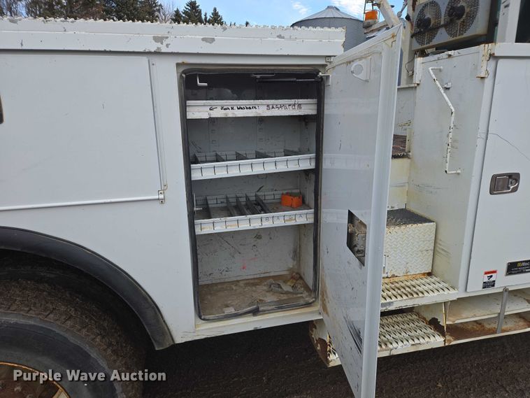 image for item EB1338 Altec DM47TR digger derrick truck bed