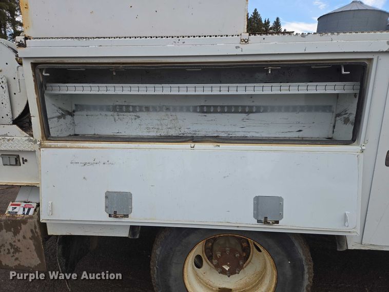 image for item EB1338 Altec DM47TR digger derrick truck bed