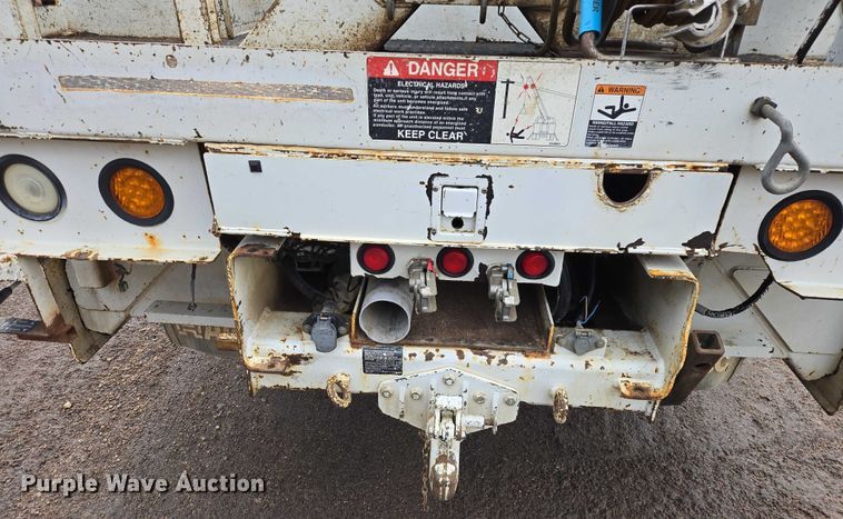 image for item EB1338 Altec DM47TR digger derrick truck bed