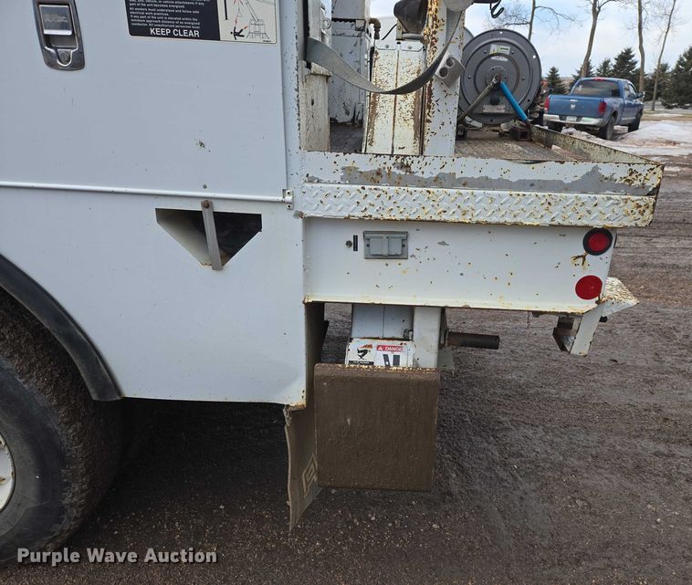 image for item EB1338 Altec DM47TR digger derrick truck bed