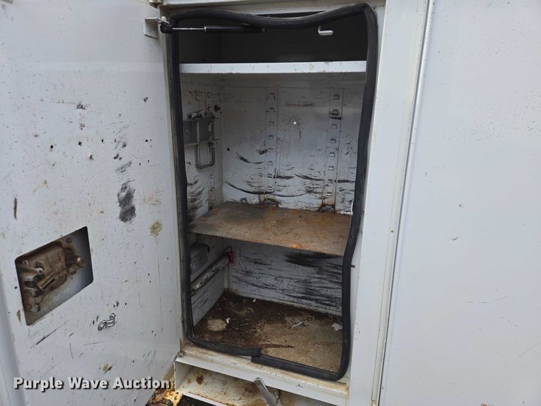 image for item EB1338 Altec DM47TR digger derrick truck bed