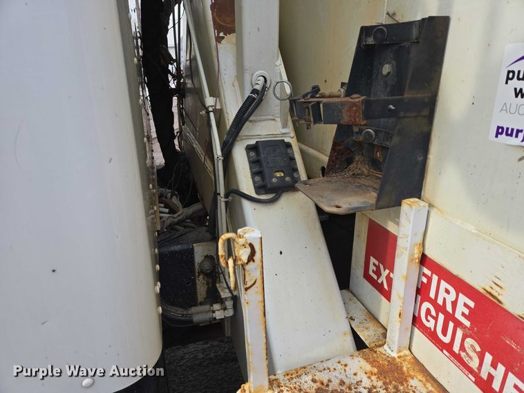 image for item EB1338 Altec DM47TR digger derrick truck bed