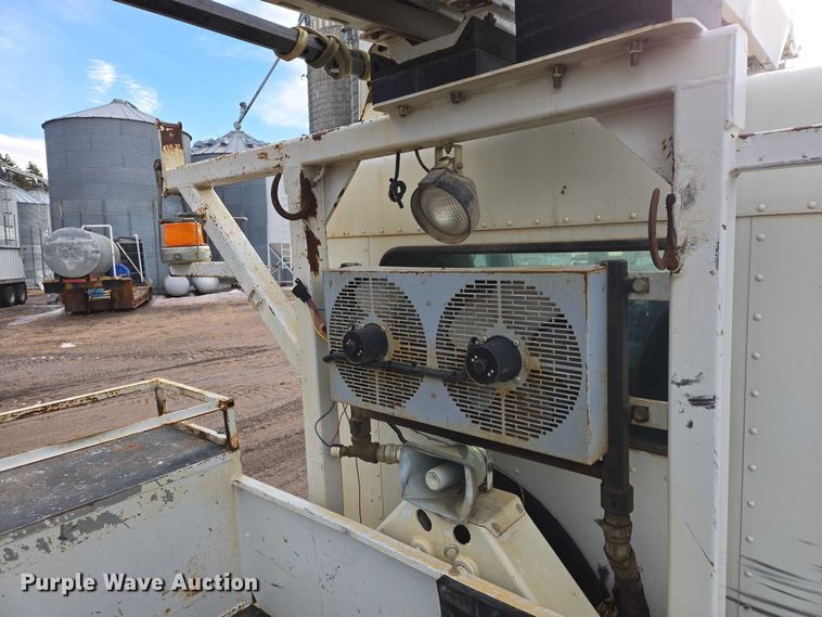 image for item EB1338 Altec DM47TR digger derrick truck bed