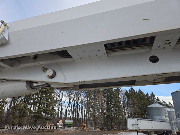 image for item EB1338 Altec DM47TR digger derrick truck bed