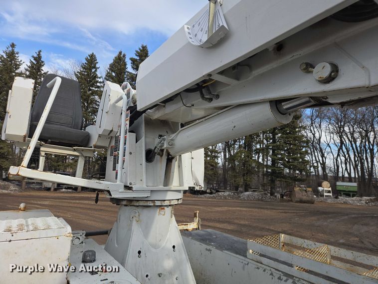 image for item EB1338 Altec DM47TR digger derrick truck bed