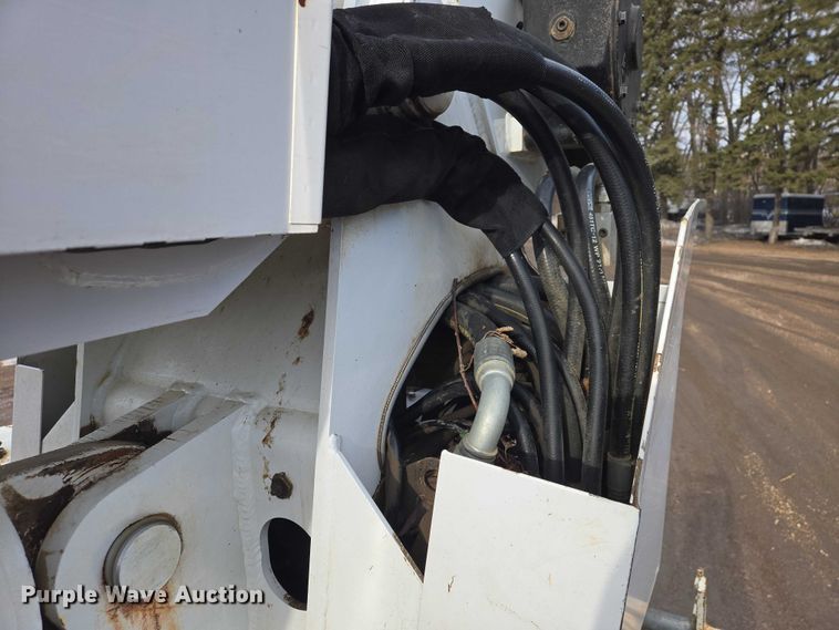 image for item EB1338 Altec DM47TR digger derrick truck bed