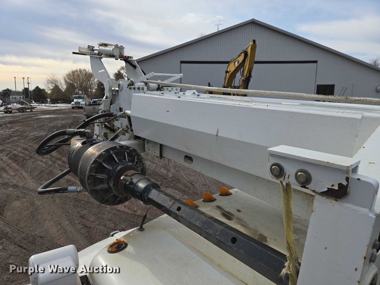 image for item EB1338 Altec DM47TR digger derrick truck bed